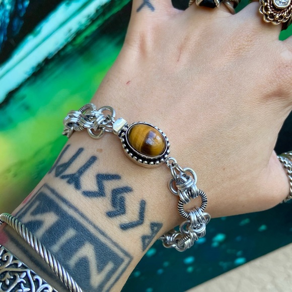 Maille tiger eye bracelet . Handmade maille chain & genuine tiger eye gem clasp - Picture 10 of 16